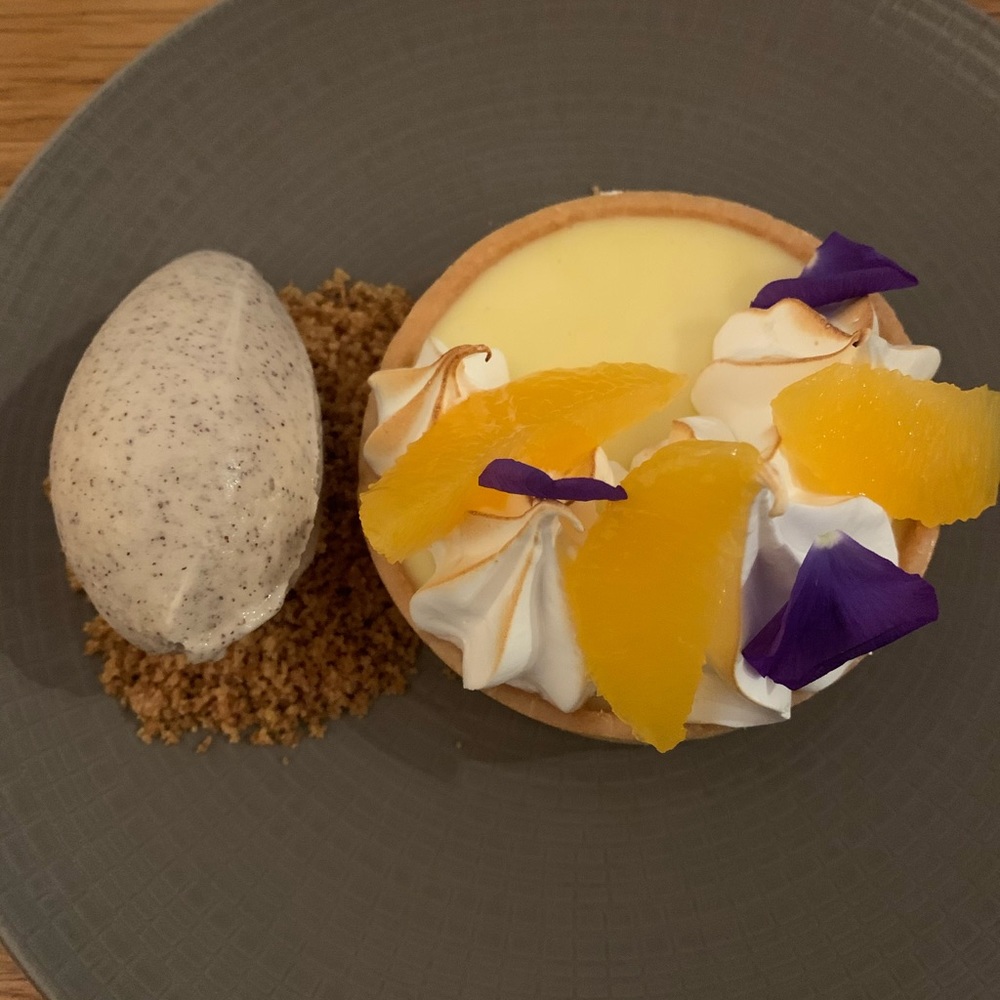 Meet your Posher, Adriana